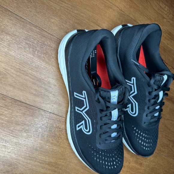 TYR Black Running Shoes with White Accents - Picture 3 of 3